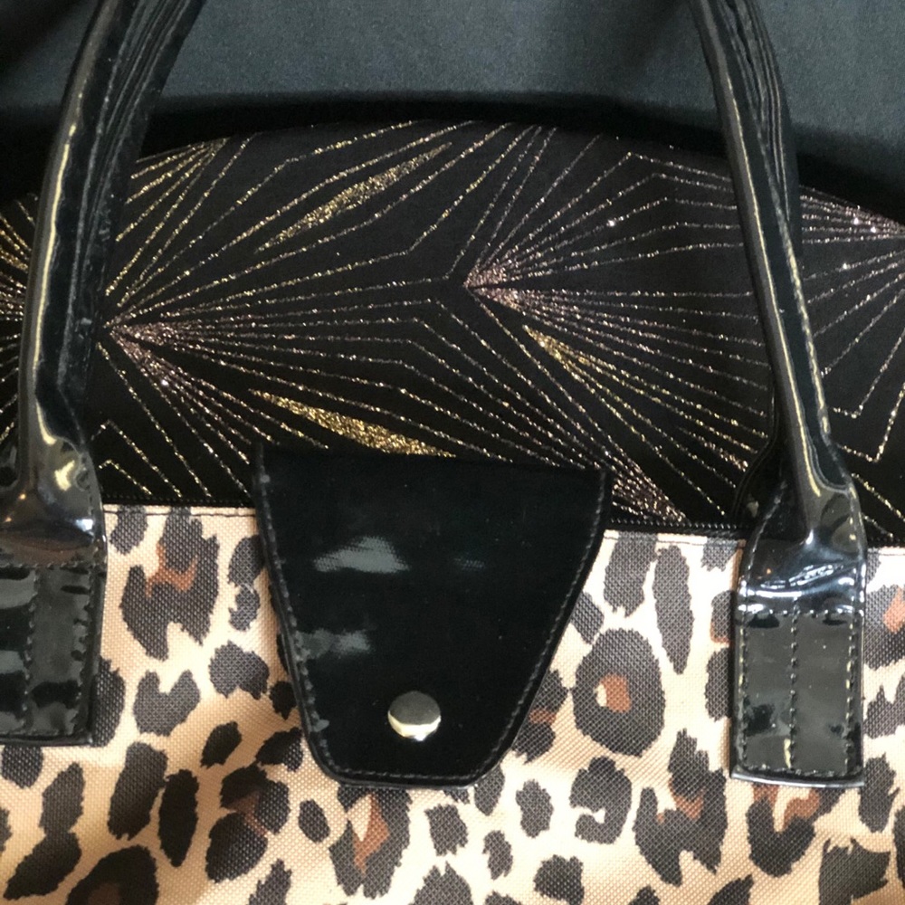 Purse - Picture 2 of 5